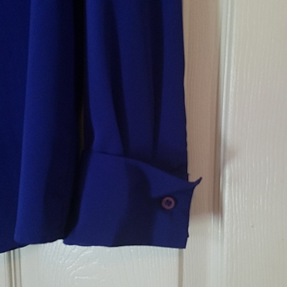 Blouse - Picture 2 of 3